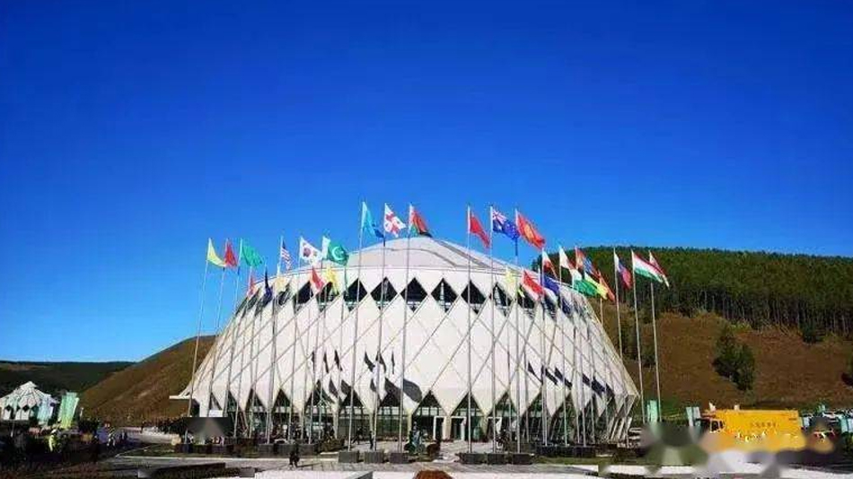 內(nèi)蒙古阿爾山國際會(huì)展中心(圖1) 內(nèi)蒙古阿爾山國際會(huì)展中心(圖1)